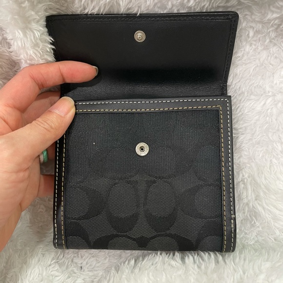 Coach: Signature Wallet Billfold w/ Snap Flap - Picture 10 of 11